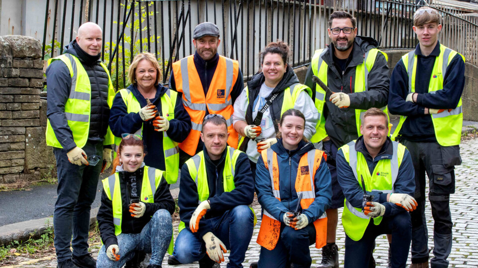 Volunteers from Airedale Group with the Aire Rivers Trust