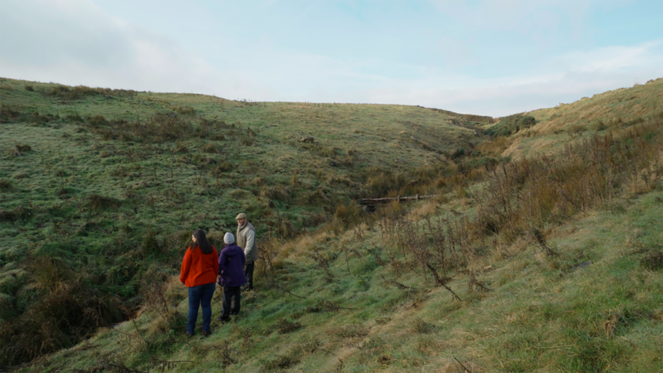 on location at Smaden Head Farm 1200 x 675