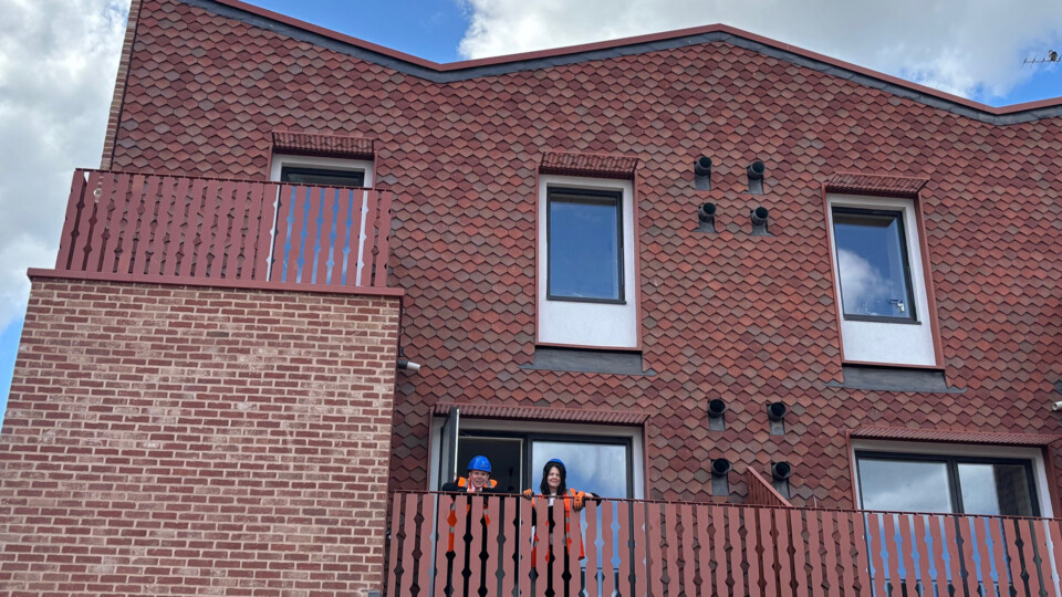 Cllrs Pavlovic and Kent on a Duncombe Square balcony