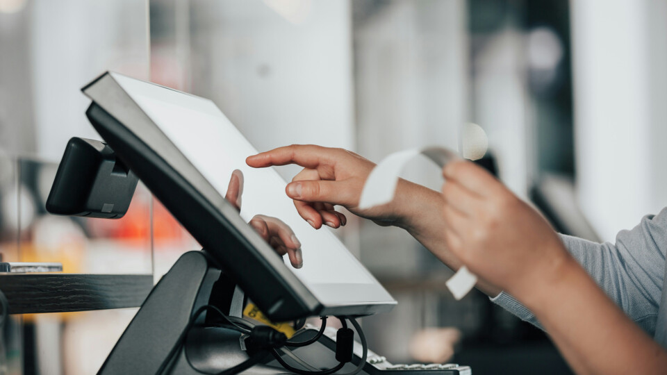 simon-kadula--gkndM1GvSA-unsplash