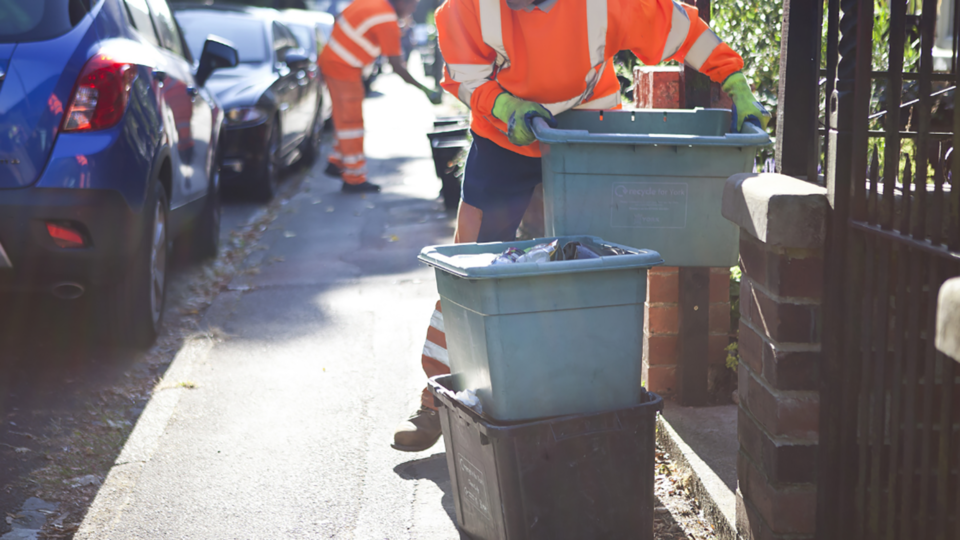 Waste kerbside boxes