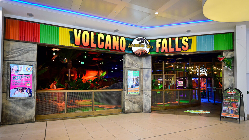 Volcano Falls White Rose