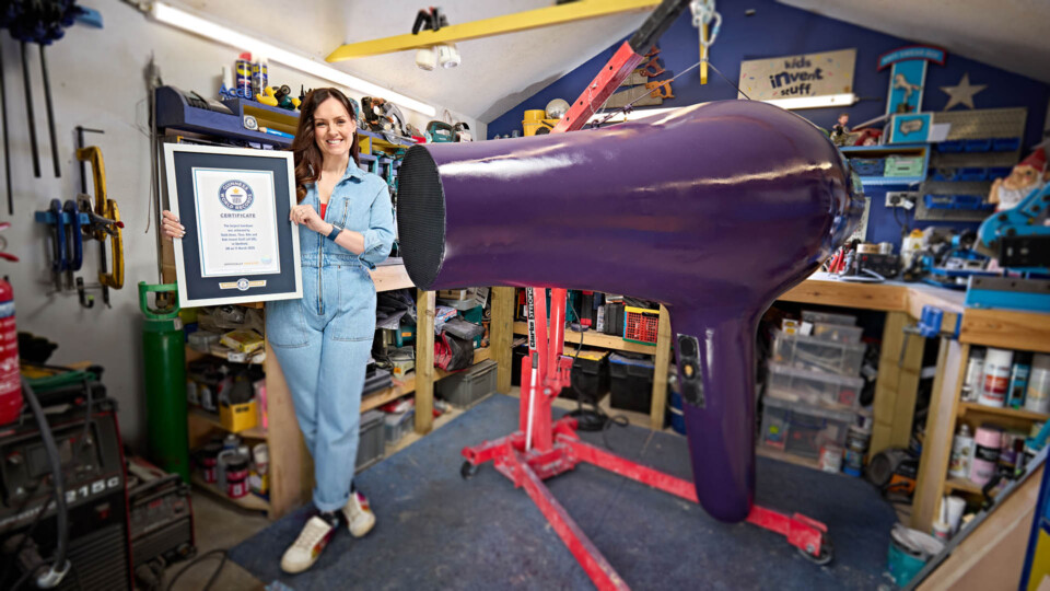 Largest Hairdryer - Ruth Amos
Guinness World Records 2027
Photo Credit: Paul Michael Hughes/Guinness World Records